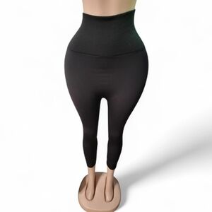 Sleek Black High-Waist Jeggings